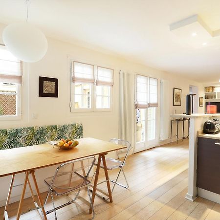 Apartment Champs Elysees By Studio Prestige Париж Екстериор снимка