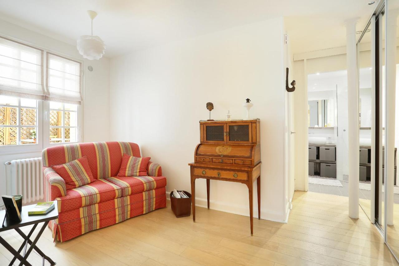 Apartment Champs Elysees By Studio Prestige Париж Екстериор снимка